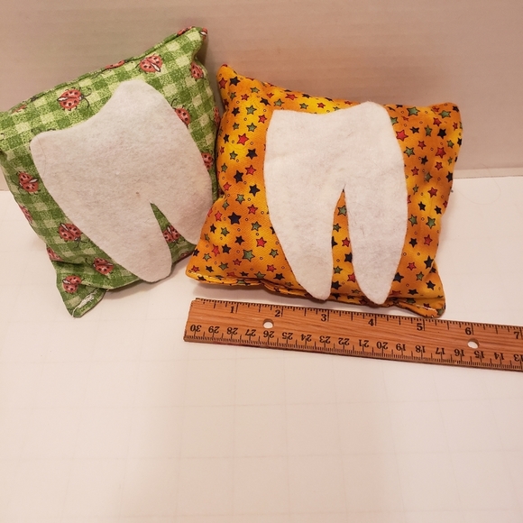 2 Handmade Tooth Fairy Pillows, Yellow and Green - Picture 2 of 3